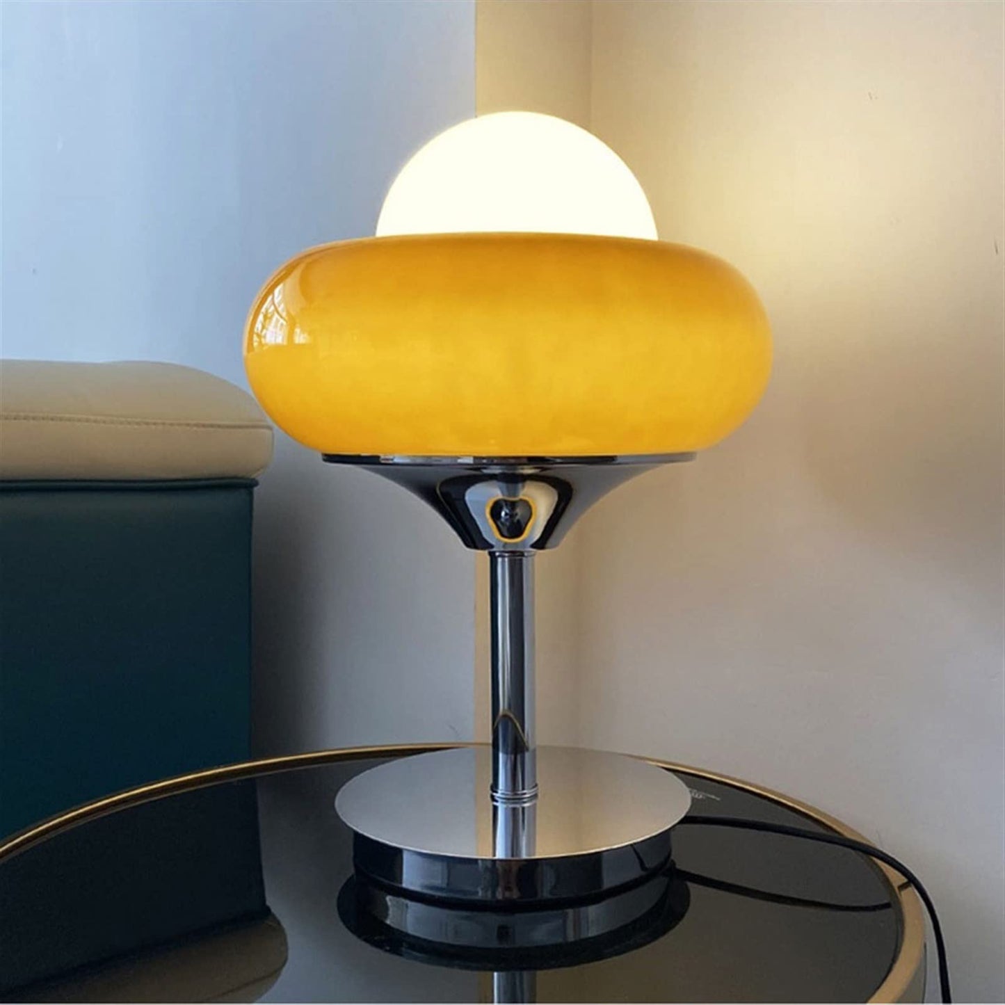 Vintage Style Egg Table Lamp