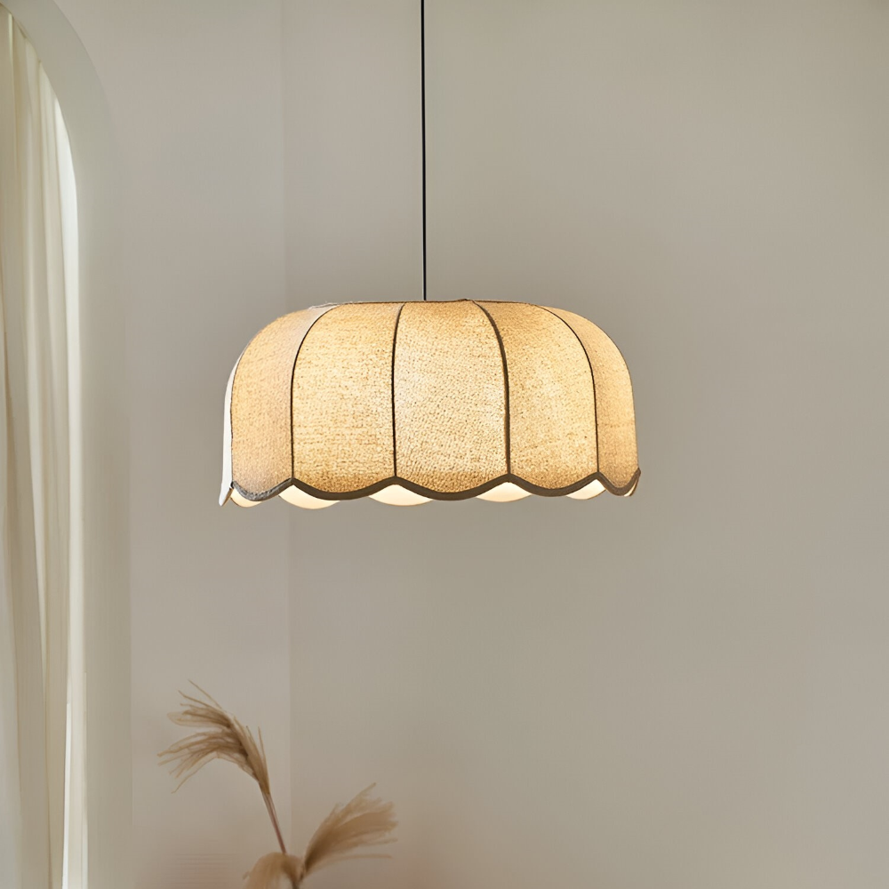 Beige Pendellampa i Tyg – Handgjord, Justerbar, Vågig Design, 45–60 cm