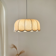 Beige Pendellampa i Tyg – Handgjord, Justerbar, Vågig Design, 45–60 cm