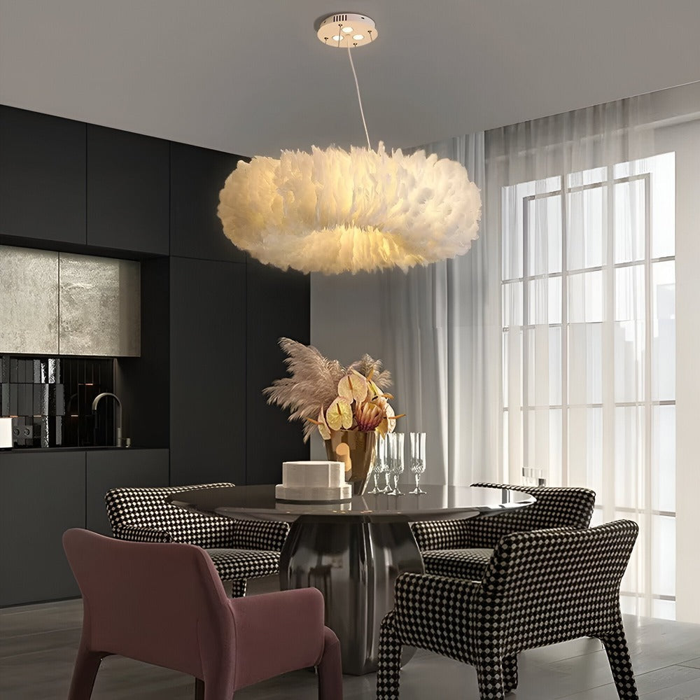 CircPlume Taklampa - Lyxig Cirkelformad Taklampa med vita Fjädrar